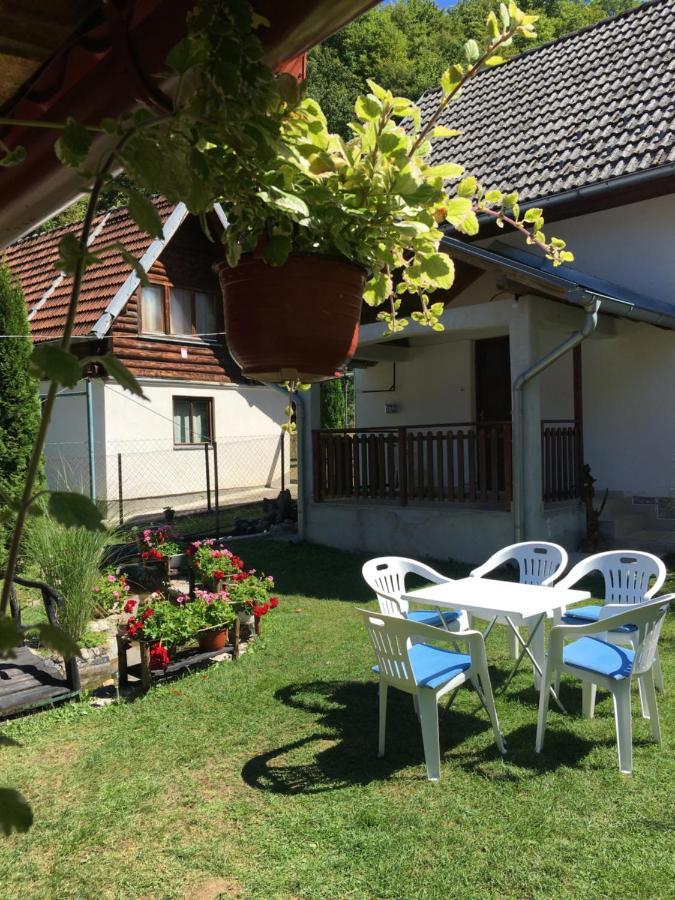 Domacinstvo Ubovic Villa Sipovo Eksteriør bilde